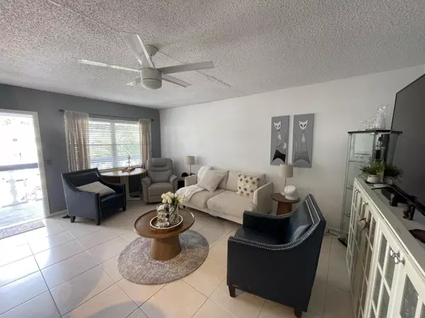 Deerfield Beach, FL 33442,160 Newport J