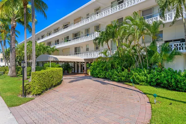 139 Sunrise AVE 102, Palm Beach, FL 33480