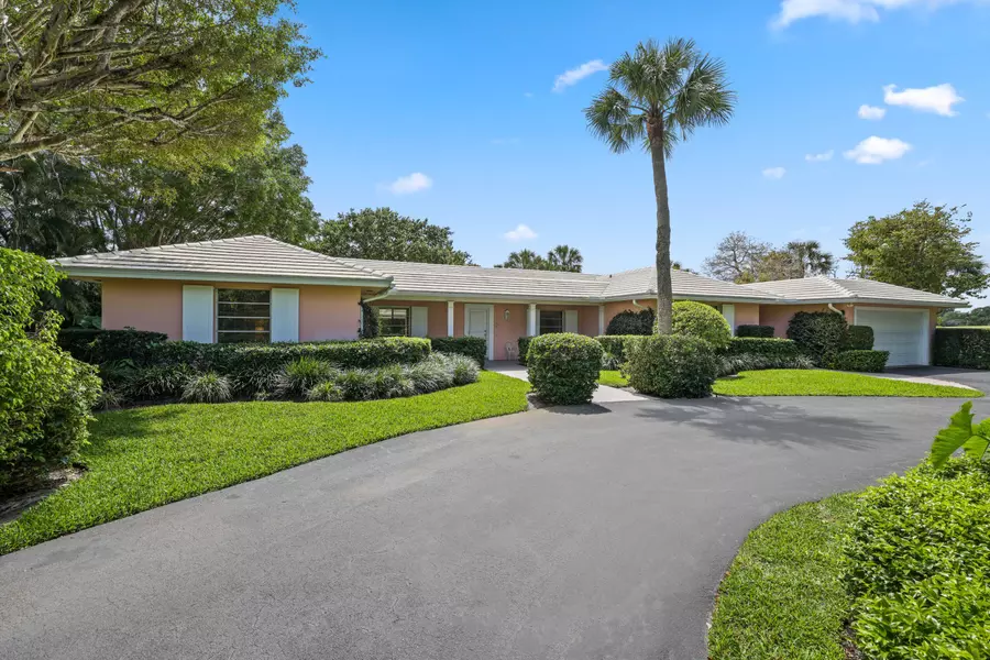 7 Par Club CIR, Village Of Golf, FL 33436