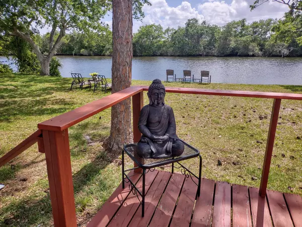 Port Saint Lucie, FL 34952,95 Cam Del Rio