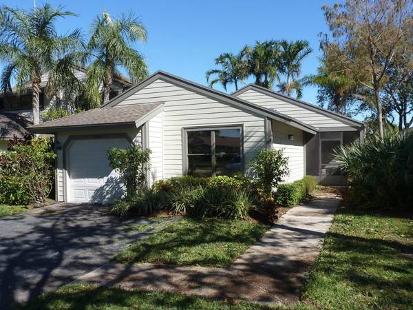 Wellington, FL 33414,2566 Bedford Mews DR