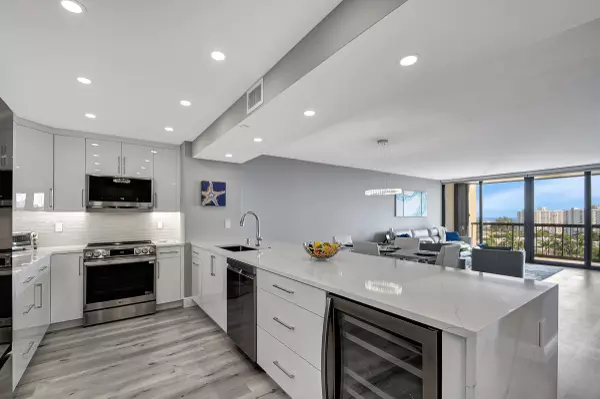 4740 S Ocean BLVD 1004, Highland Beach, FL 33487