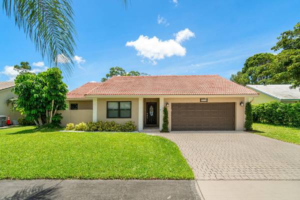 21110 White Oak AVE,  Boca Raton,  FL 33428