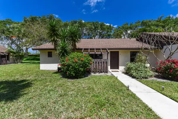 65 Via De Casas Norte, Boynton Beach, FL 33426