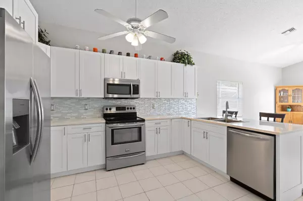 Boynton Beach, FL 33472,8912 Aubrey LN