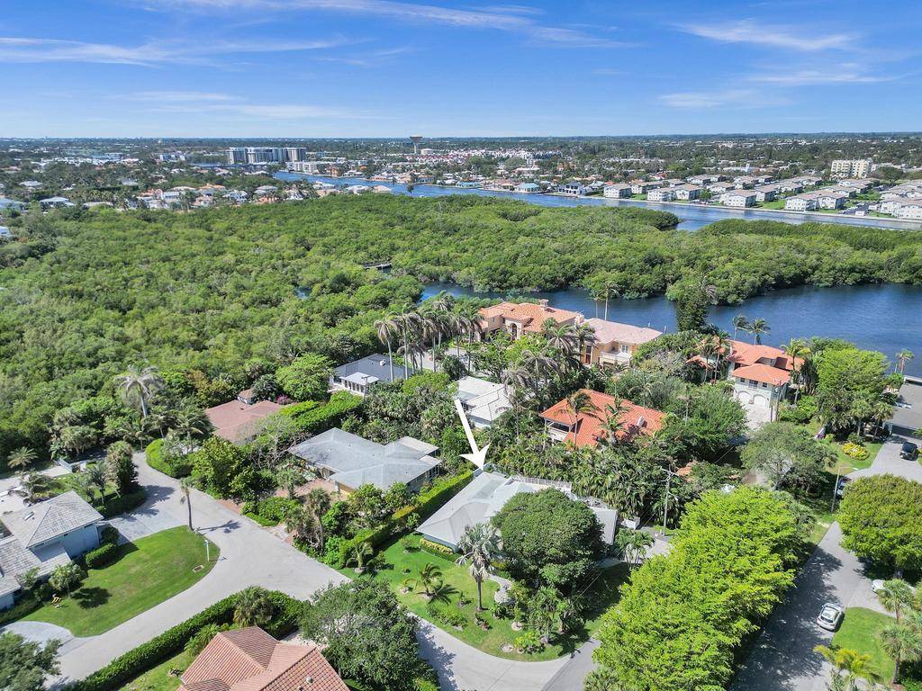 Ocean Ridge, FL 33435,6130 Ridge LN