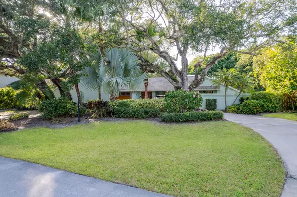 1160 Driftwood DR, Vero Beach, FL 32963