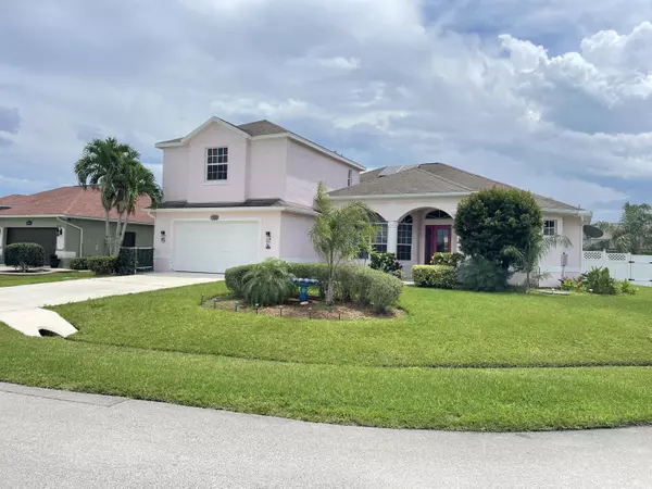 5806 NW Rose Petal CT, Port Saint Lucie, FL 34986