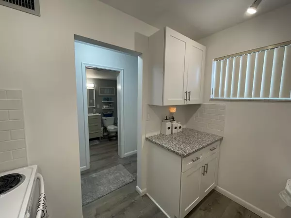 Lake Worth, FL 33461,2811 S Garden DR 304