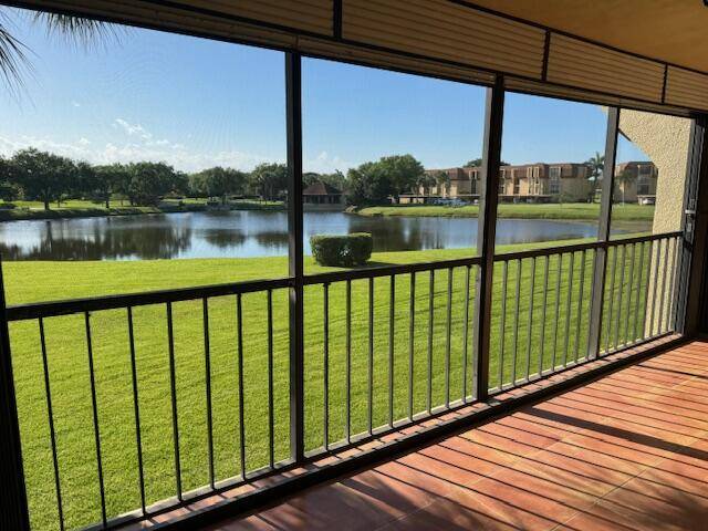 Palm Beach Gardens, FL 33418,5380 Woodland Lakes DR 219