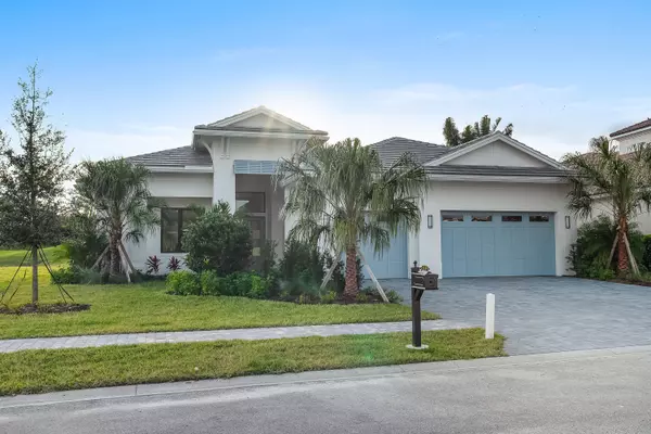 110 SE Via Verona, Port Saint Lucie, FL 34984