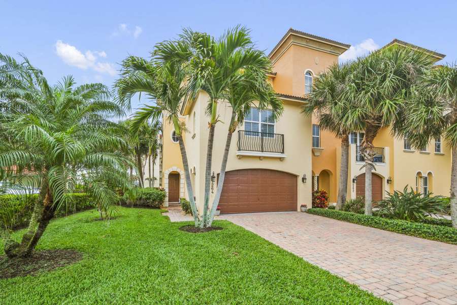 264 Ocean Bay Drive DR, Jensen Beach, FL 34957