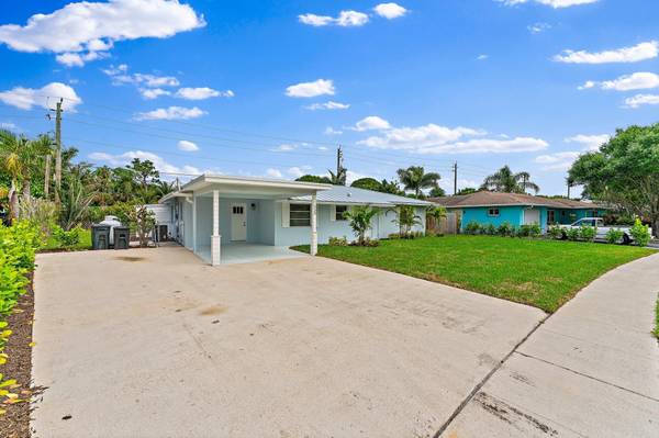 Tequesta, FL 33469,538 N Dover RD