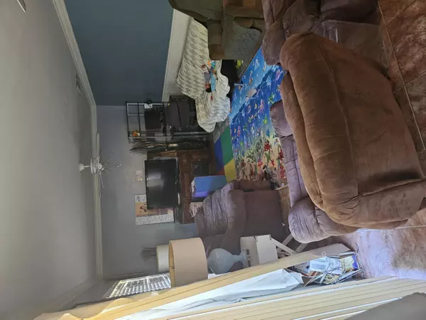 Lake Worth, FL 33460,810 S D ST