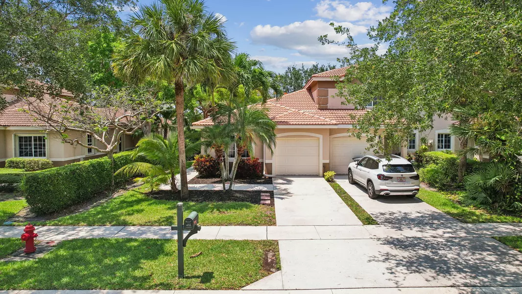 6733 Old Farm TRL, Boynton Beach, FL 33437