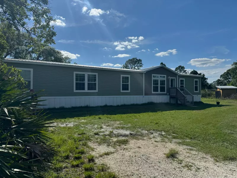 39901 NW 24th DR, Okeechobee, FL 34972