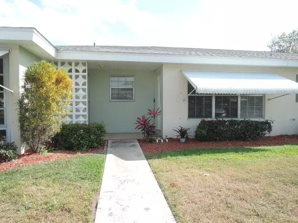 Fort Pierce, FL 34982,215 Manatee LN Apt B(E)