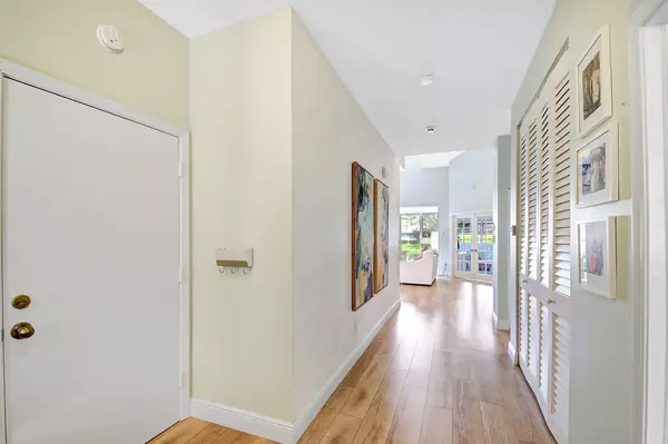 Hypoluxo, FL 33462,225 N Lakeshore DR