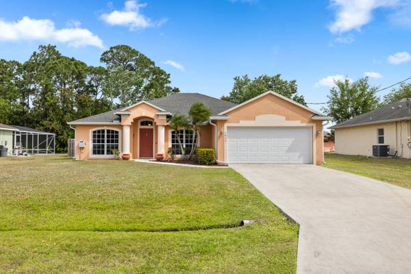 5937 NW Brenda CIR, Port Saint Lucie, FL 34986