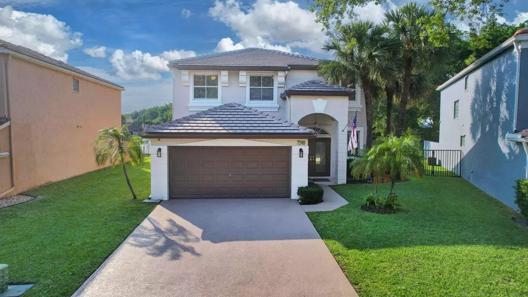 7518 Oak Grove CIR, Lake Worth, FL 33467