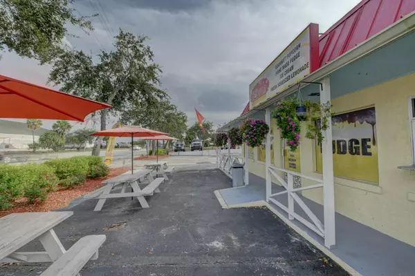 Fort Pierce, FL 34950,1101 N Us Highway 1 0