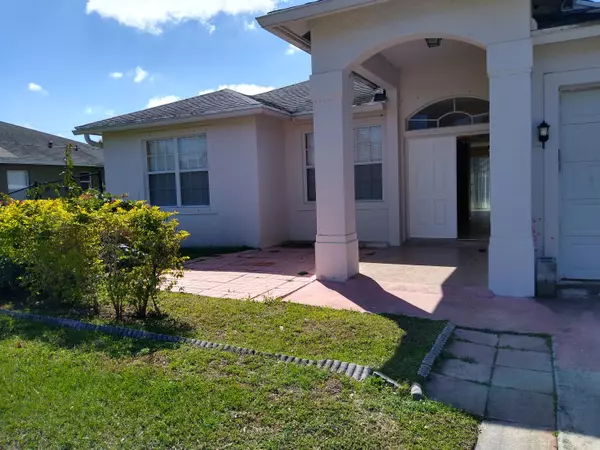 Port Saint Lucie, FL 34953,1442 SW Dow LN