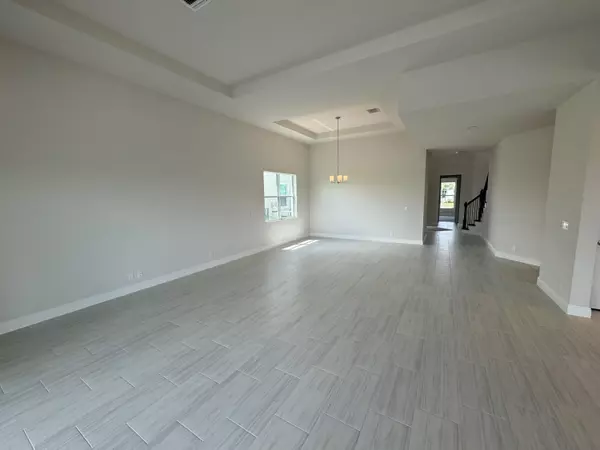 Palm Beach Gardens, FL 33412,9241 Crestview CIR