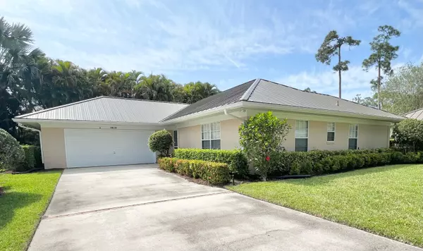 7615 NE Mahogany RUN, Port Saint Lucie, FL 34986