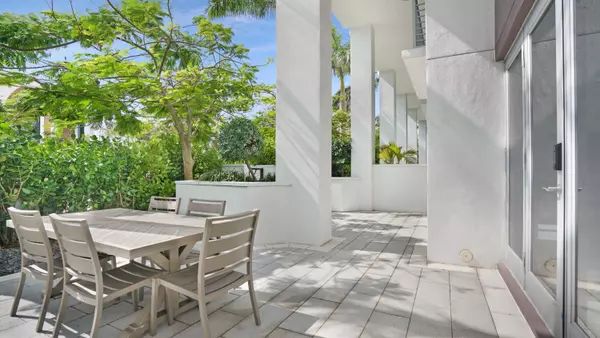 Boca Raton, FL 33432,155 E Boca Raton RD Th3