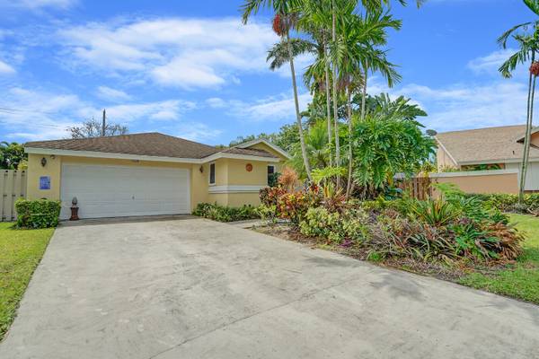 1005 NW 18th AVE, Delray Beach, FL 33445