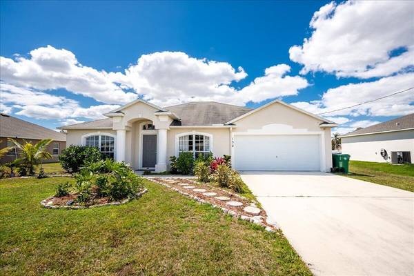 132 SW Carter AVE, Port Saint Lucie, FL 34983