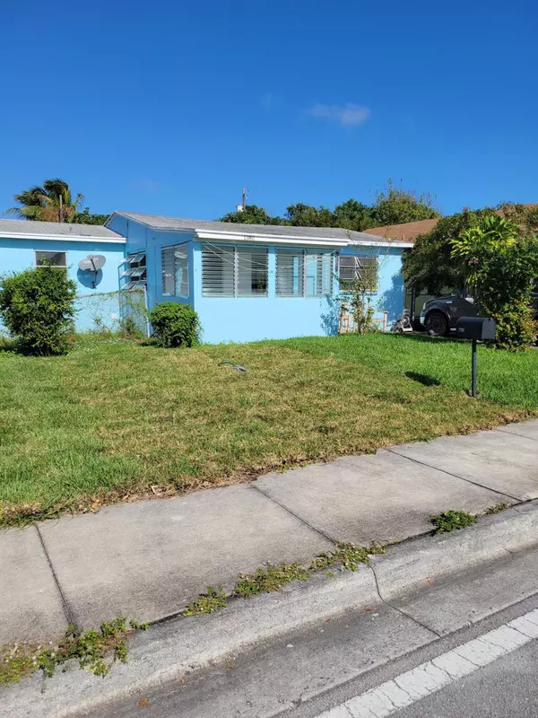 Riviera Beach, FL 33404,1380 W 32nd ST