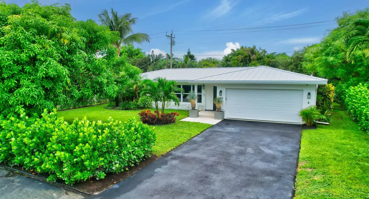 Delray Beach, FL 33444,688 Heron DR