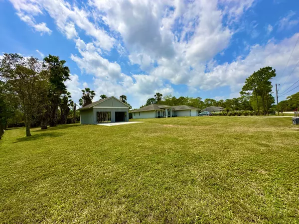 Loxahatchee, FL 33470,16194 N 70th ST