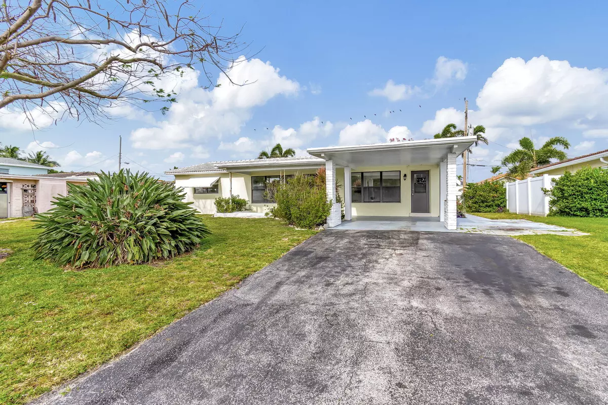 Boca Raton, FL 33431,2725 NE 5th AVE