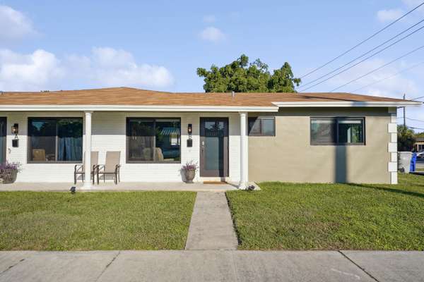 Pompano Beach, FL 33060,1801 NE 2nd ST 2