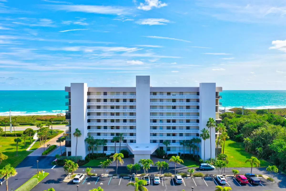 Hutchinson Island, FL 34949,5055 N Highway A1A 605
