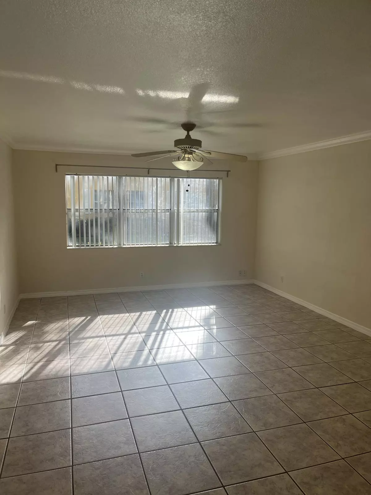 Deerfield Beach, FL 33441,600 SE 2nd AVE K3