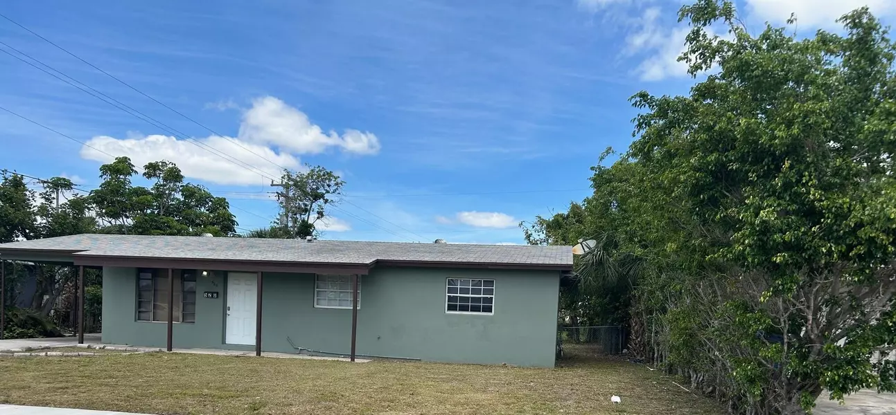 520 W 28 ST, Riviera Beach, FL 33404