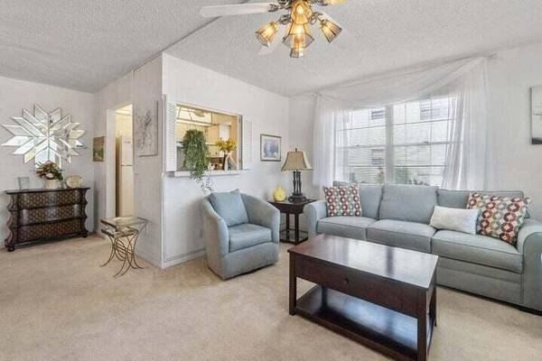 10 Windsor A, West Palm Beach, FL 33417