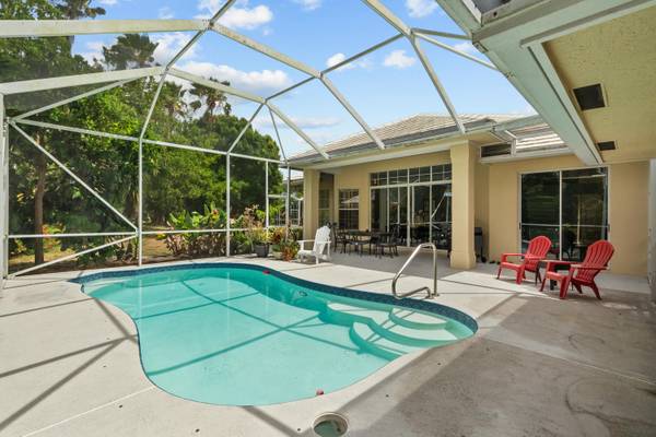 406 SW Fairway LNDG, Port Saint Lucie, FL 34986