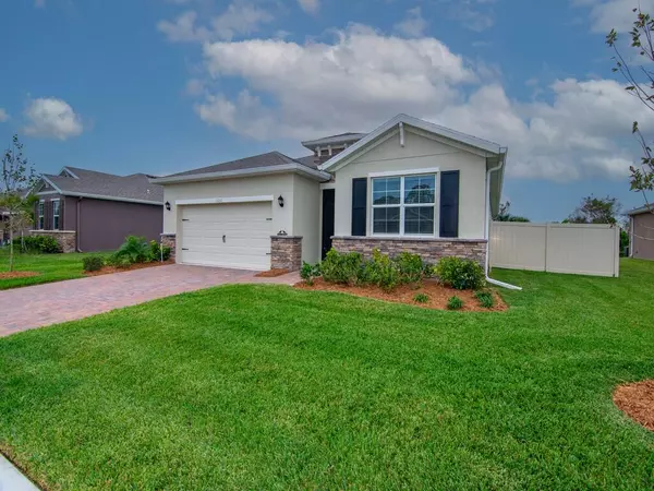 Vero Beach, FL 32962,2216 SW Crowned Eagle Cir Sw CIR