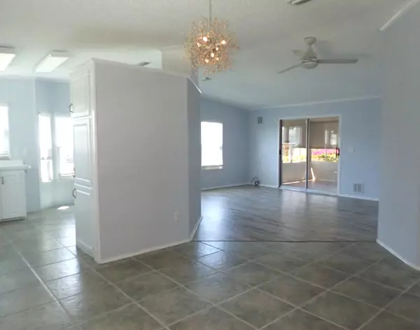 Port Saint Lucie, FL 34952,8487 Labelia CT