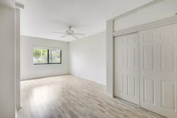 Delray Beach, FL 33444,2105 Lavers CIR 108