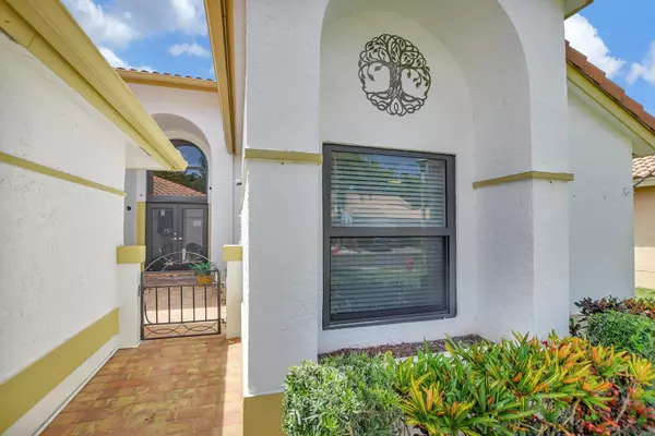 Boca Raton, FL 33498,10752 Ladypalm LN B