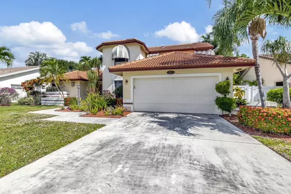 Boca Raton, FL 33487,417 Mohawk LN