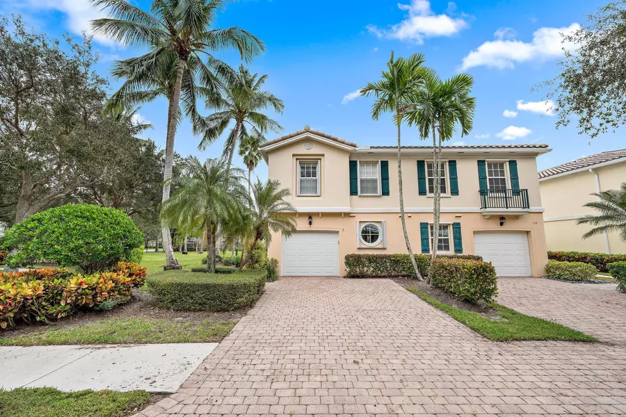 158 Santa Barbara WAY, Palm Beach Gardens, FL 33410