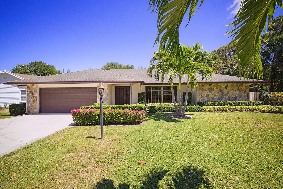 Palm Beach Gardens, FL 33410,2522 Bordeaux CT