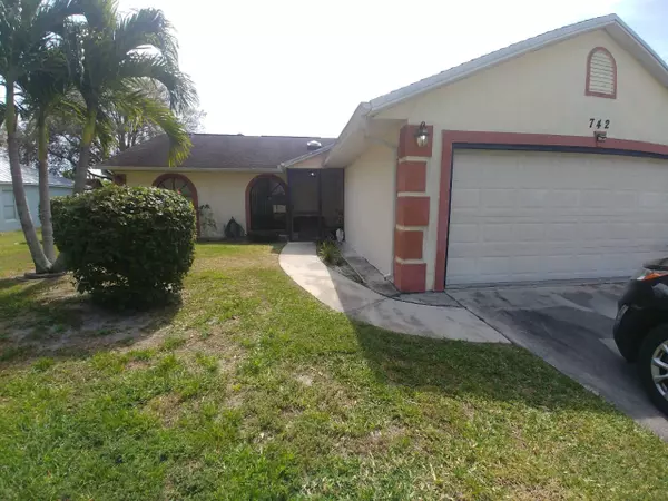 742 SW Jacoby AVE, Port Saint Lucie, FL 34953