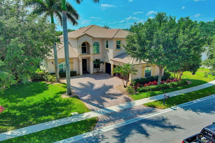 122 Sedona WAY, Palm Beach Gardens, FL 33418